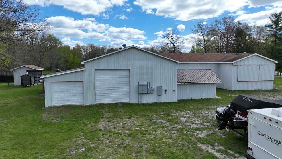 More Photos Of 3837 Sage Lake Rd, Lupton Self Storage For Sale