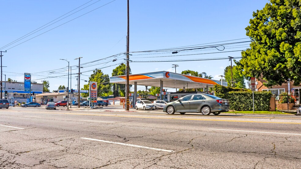 More Photos Of 16455 Victory Blvd, Van Nuys Service Station For Sale