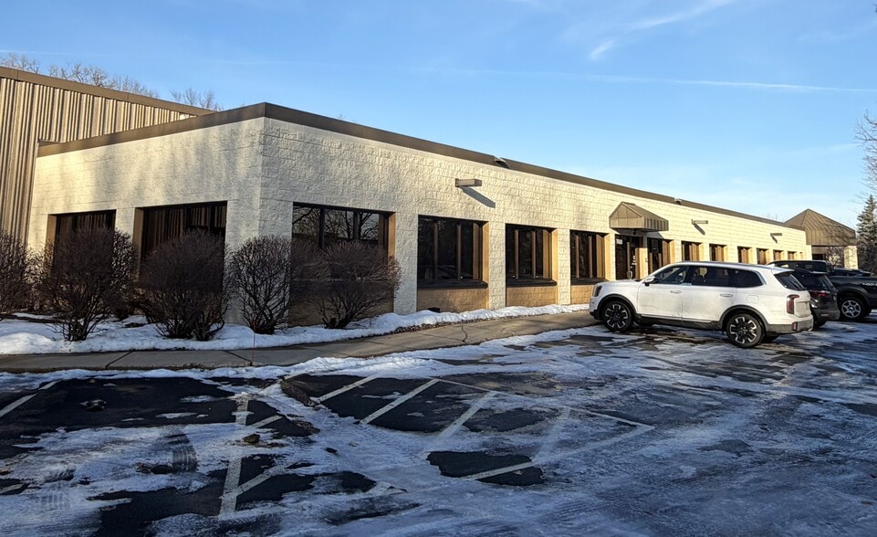 More Photos Of 7660 Quattro Dr, Chanhassen Warehouse For Sale