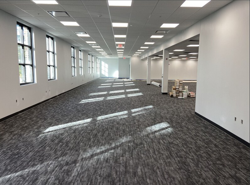 More Photos Of 120 Riverview Dr, Savannah Office For Lease