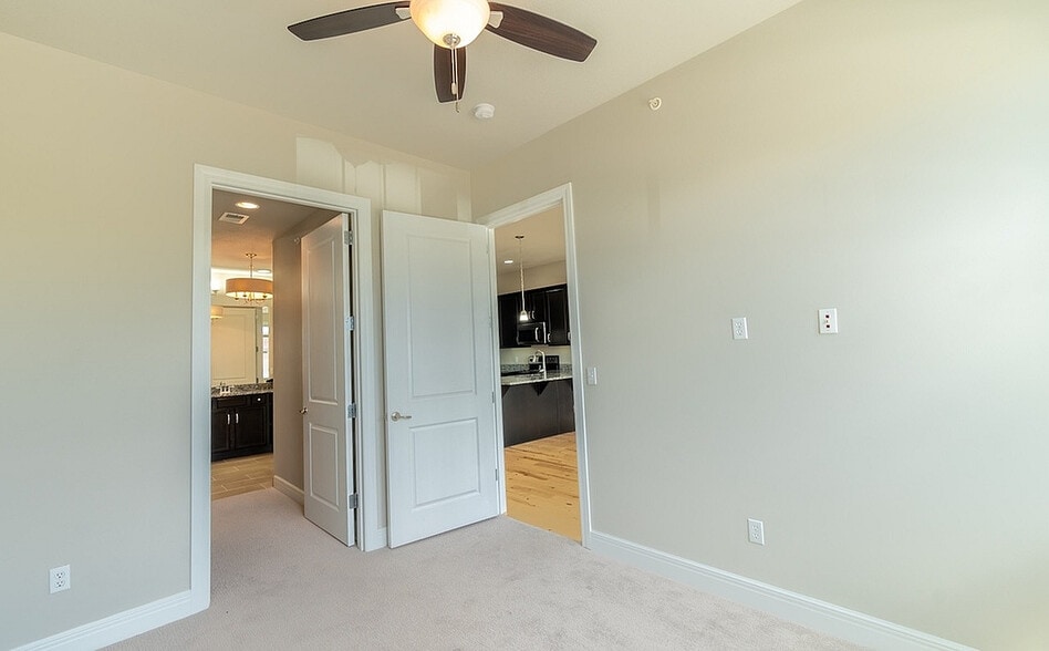 More Photos Of 2005 W Chesterfield Blvd, Springfield Apartments For Lease