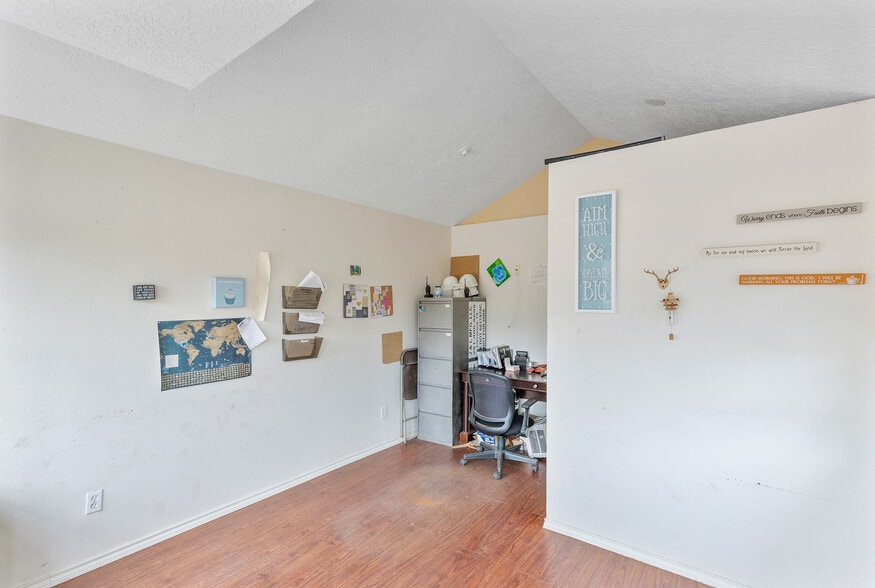 More Photos Of 2565 Lee Turner Rd, Cleveland Manufacturing For Sale
