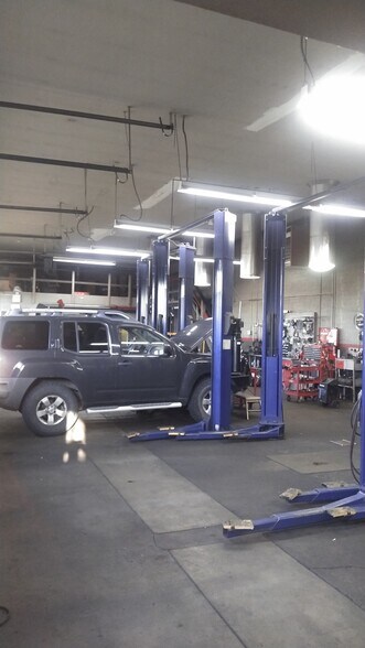 More Photos Of 980 E 6th St, Reno Auto Repair For Sale