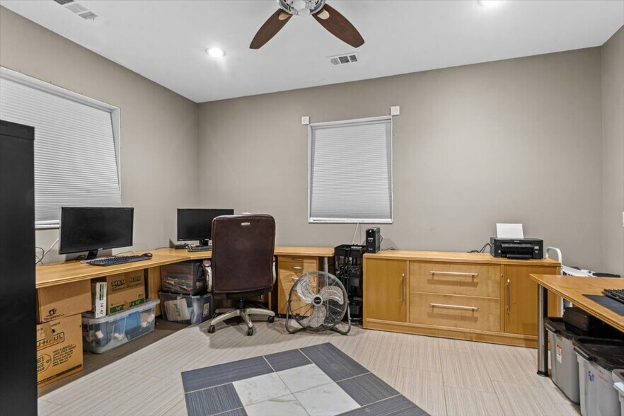 More Photos Of 59230 Havenridge Rd, New Haven Manufacturing For Sale