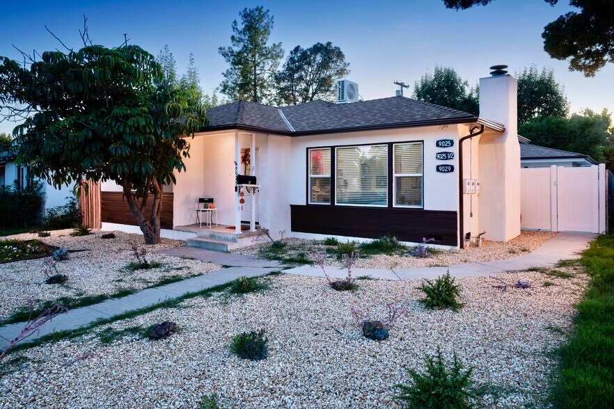 Primary Photo Of 9027 Lindley Ave, Northridge Apartments For Sale