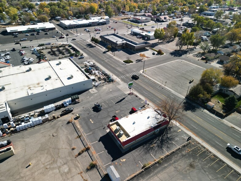 More Photos Of 608 E Pershing Ave, Riverton Storefront For Sale