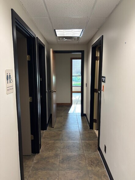 More Photos Of 307 N Walton Blvd, Bentonville Bank For Lease
