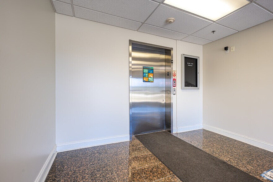 More Photos Of 14055 Seaway Rd, Gulfport Medical For Lease