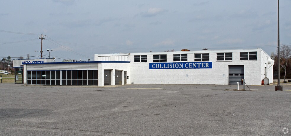 More Photos Of 3823 Durham Chapel Hill Blvd, Durham Auto Dealership For Lease