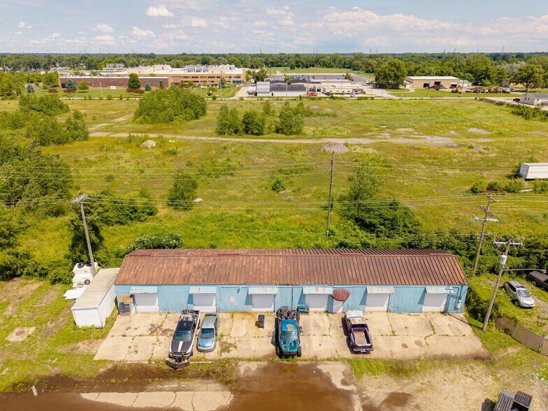 More Photos Of 432 S Byrkit Ave, Mishawaka Warehouse For Sale