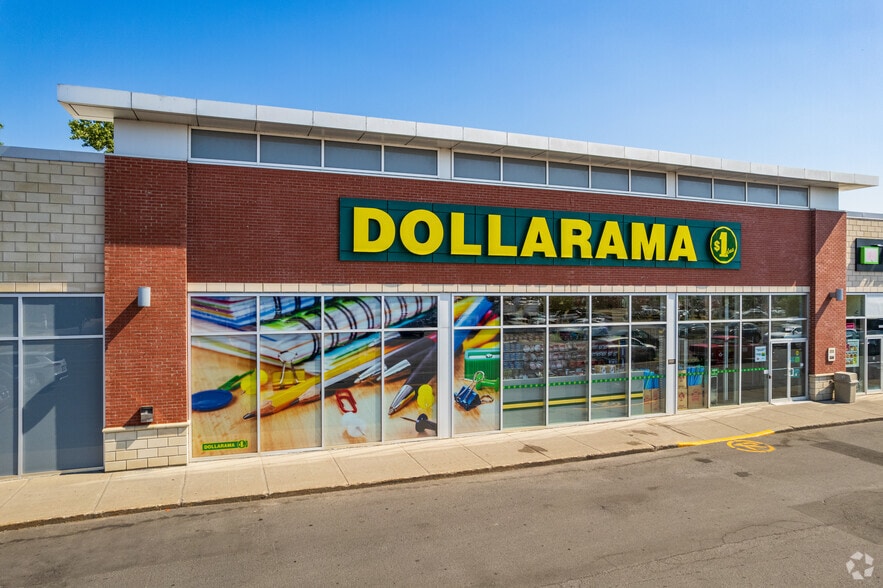 More Photos Of 14820-14880 Boul de Pierrefonds, Montréal General Retail For Lease