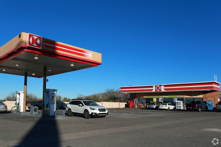 More Photos Of 11271 E Tanque Verde Rd, Tucson Service Station For Sale