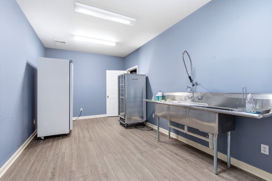 More Photos Of 789 Tennessee St, Bolivar Specialty For Sale