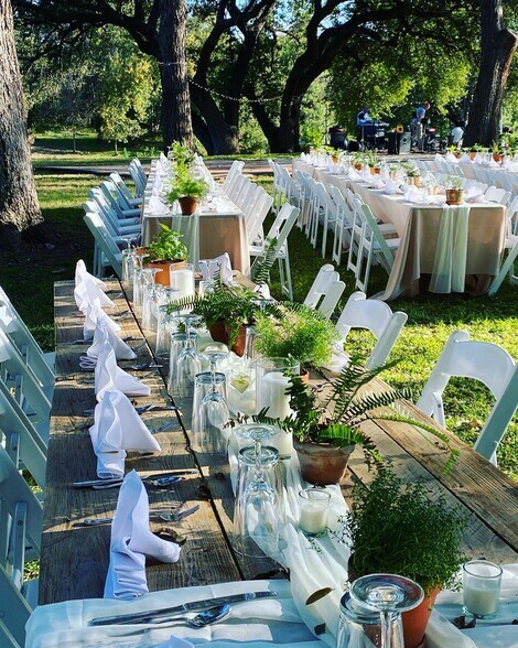 More Photos Of 205 SW Barnard St, Glen Rose Hotel For Sale