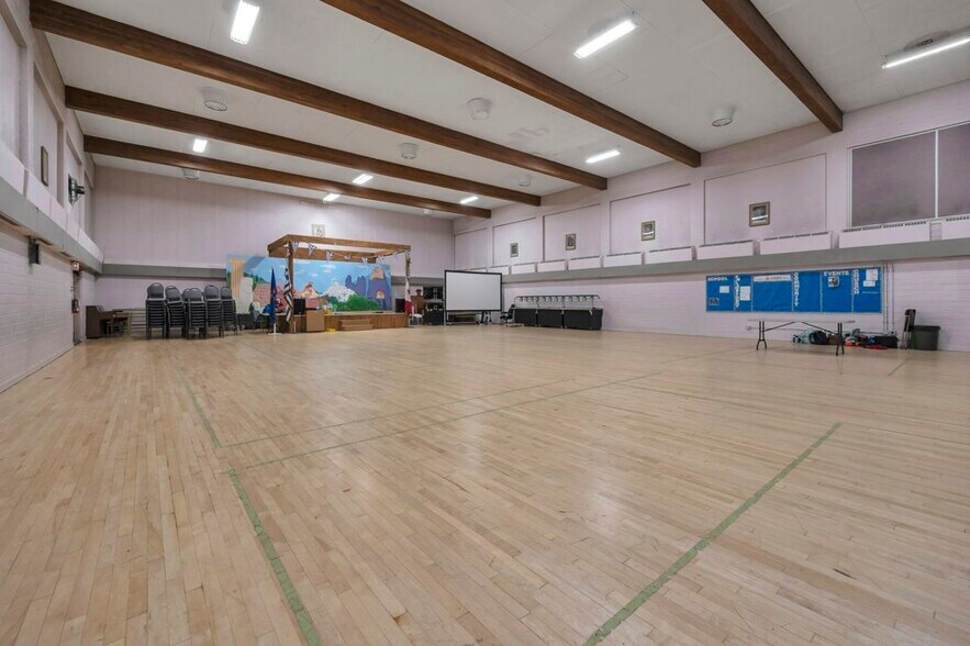 More Photos Of 10831 124th St NW, Edmonton Religious Facility For Sale