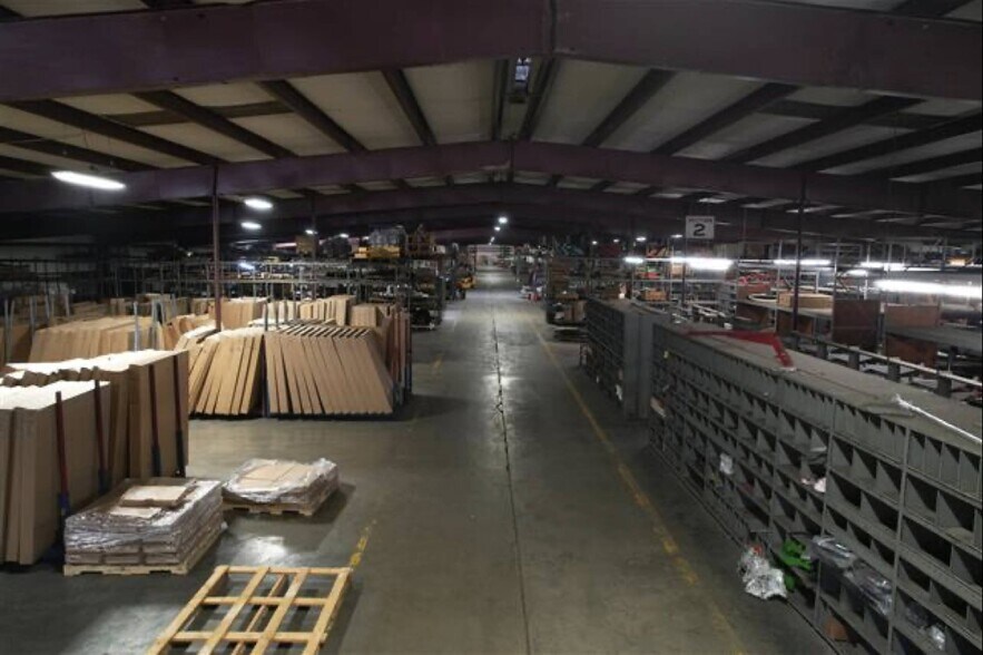 More Photos Of 1806 Academy Ave, Dublin Industrial For Lease