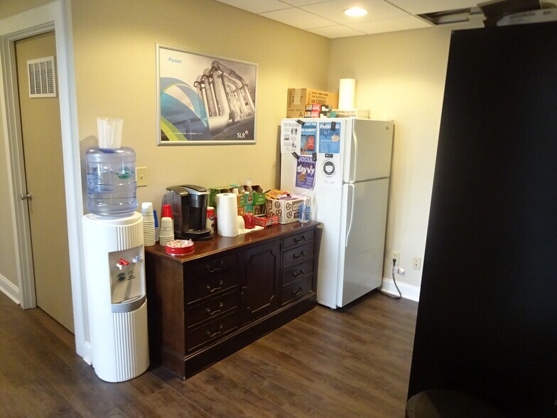 More Photos Of 8 Capitol St, Charleston Loft Creative Space For Sale