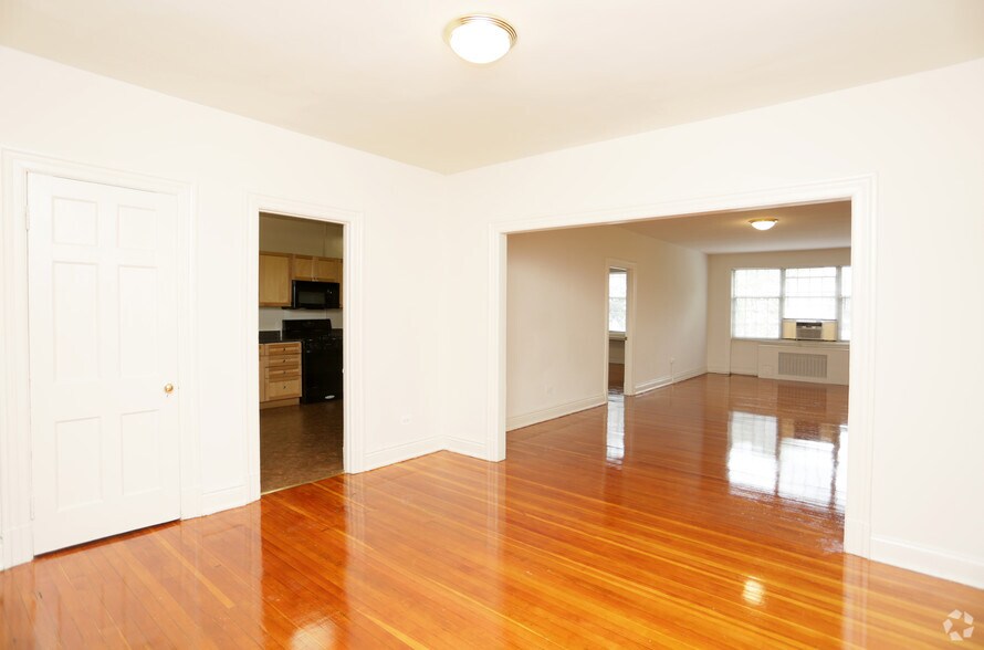 More Photos Of 3000 Connecticut Ave NW, Washington Apartments For Lease