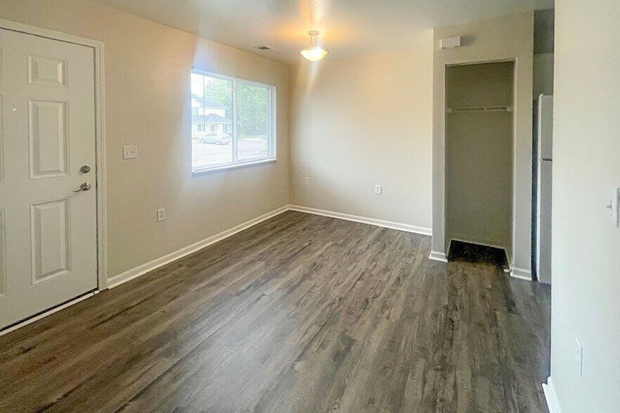 More Photos Of 333 Cemetery Rd, Bangor Apartments For Sale