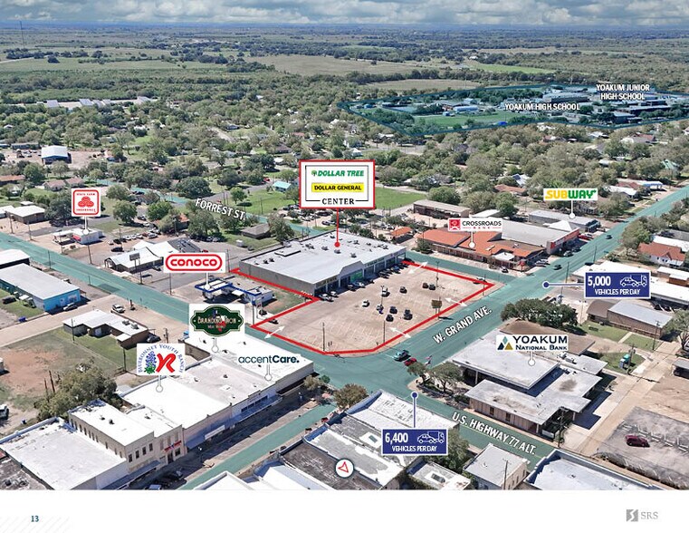 More Photos Of 304 W Grand Ave, Yoakum Freestanding For Lease