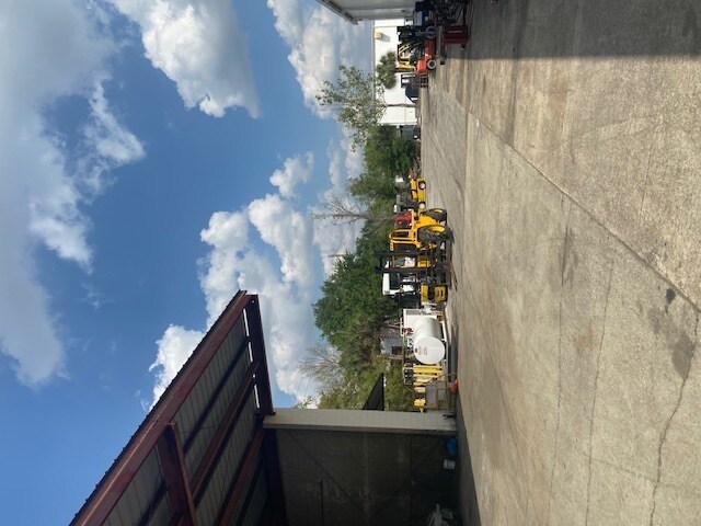 More Photos Of 4495 36th St, Orlando Warehouse For Lease