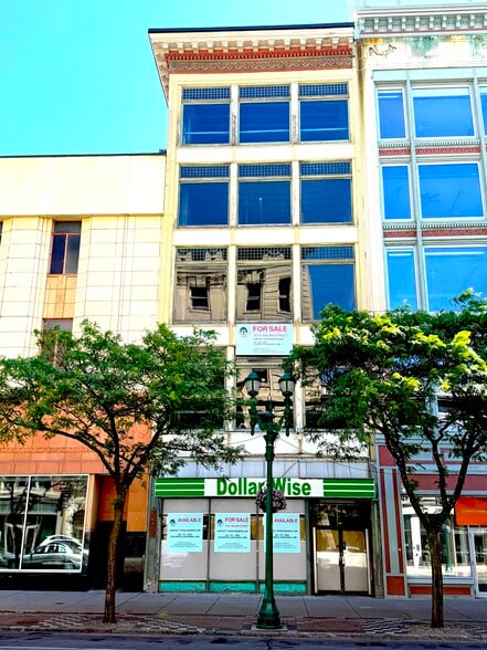 Primary Photo Of 313 S Salina St, Syracuse Apartments For Sale