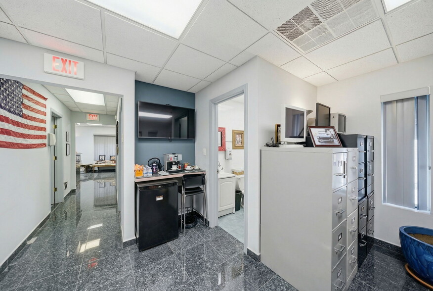 More Photos Of 415 Totowa Rd, Totowa Medical For Sale