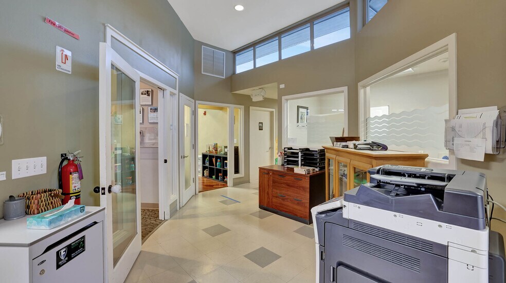 More Photos Of 18504 Bothell Way NE, Bothell Medical For Lease