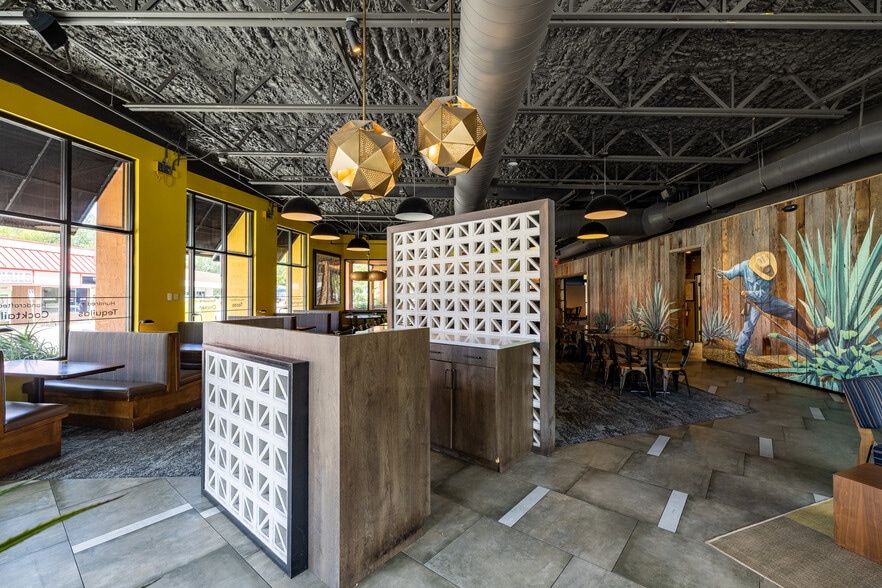 More Photos Of 3638 Park St, Jacksonville Restaurant For Lease