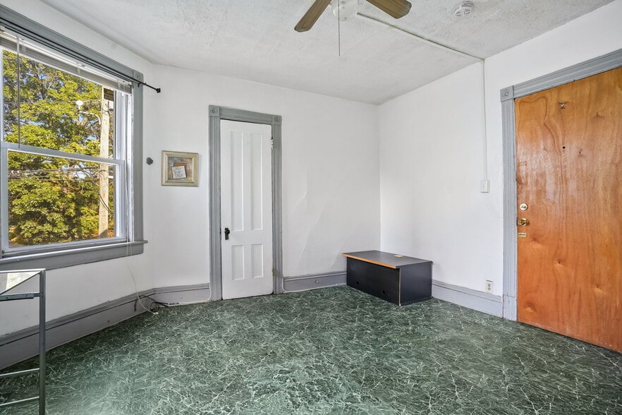 More Photos Of 357-359 Norman St, Bridgeport Apartments For Sale