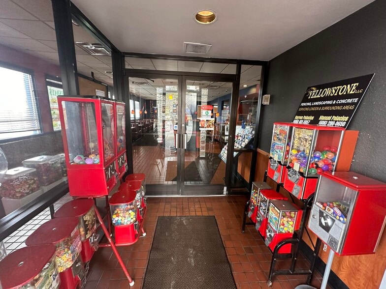 More Photos Of 1610 Richmond St, Mount Vernon Restaurant For Sale