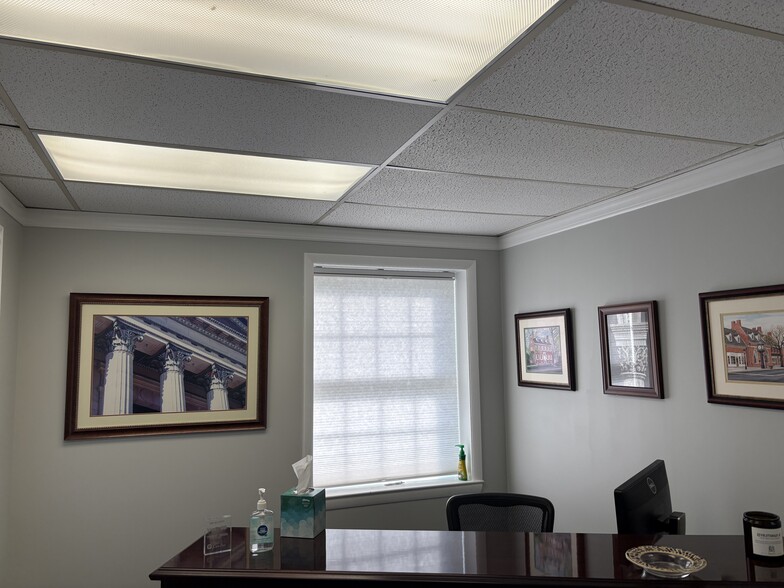 More Photos Of 2 Kings Hwy W, Haddonfield Office For Lease