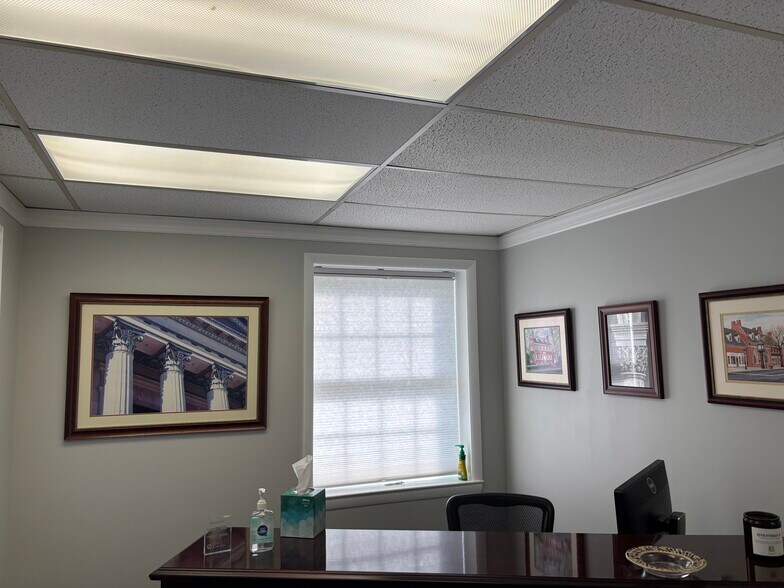 More Photos Of 2 Kings Hwy W, Haddonfield Office For Lease