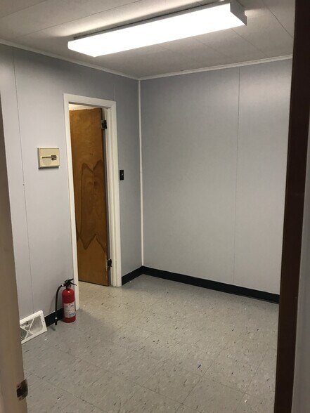 More Photos Of 1-21 Carroll Ave, Pennsville Coworking Space