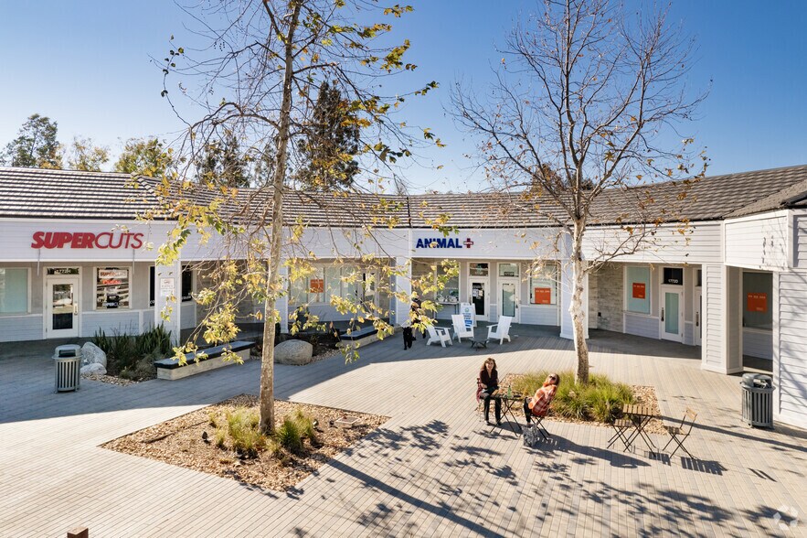 More Photos Of 1724-1772 Avenida De Los Arboles, Thousand Oaks Unknown For Lease