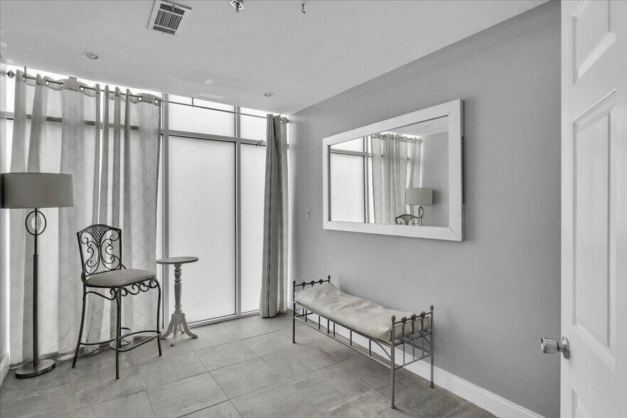 More Photos Of 519 Plum St, Macon-Bibb General Retail For Sale