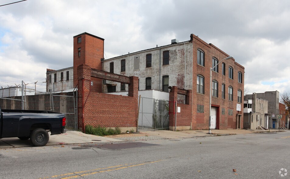 More Photos Of 901-909 S Carey St, Baltimore Warehouse For Sale