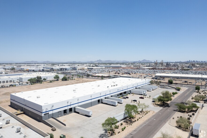 More Photos Of 640 S 51st Ave, Phoenix Distribution For Lease