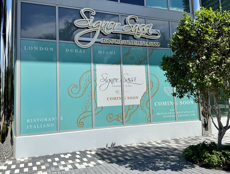 Primary Photo Of 1006 Hallandale Beach Blvd, Hallandale Beach Restaurant For Sale