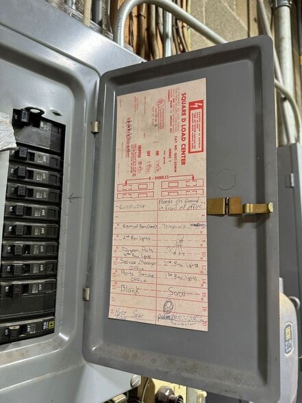 More Photos Of 2032 Sylvester Dr, Moultrie Warehouse For Sale