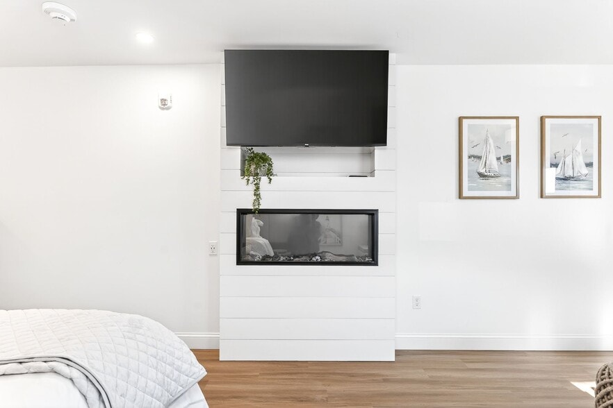 More Photos Of 44 Williams Ave, Mystic Apartments For Sale