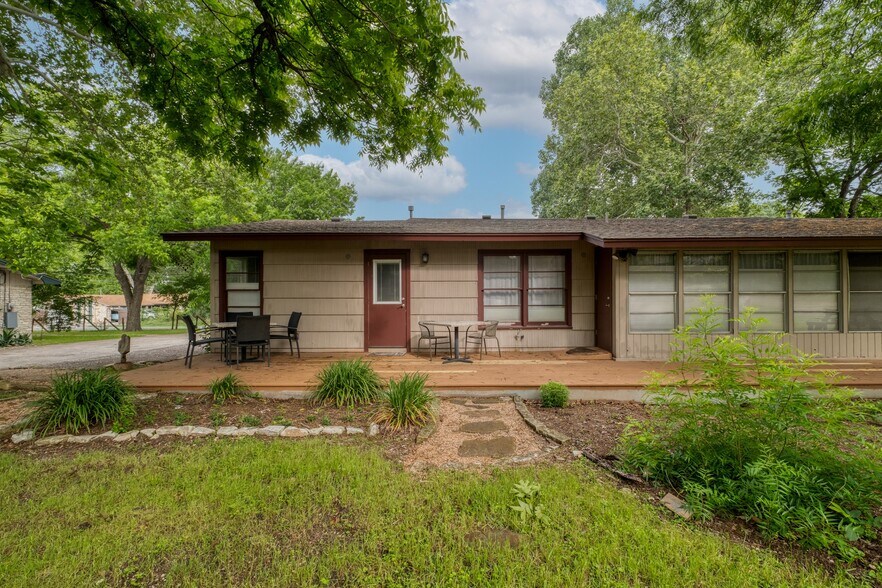 More Photos Of 13803 Ann Pl, Austin Office For Sale