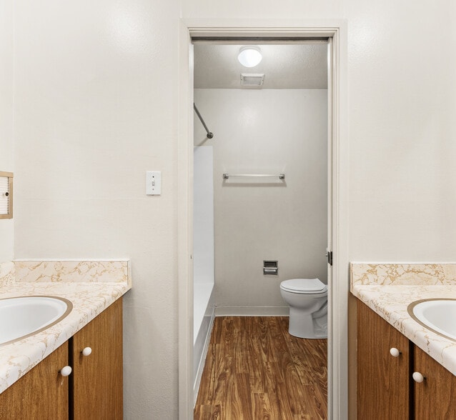 More Photos Of 8025 Beverly Dr, Rohnert Park Apartments For Sale
