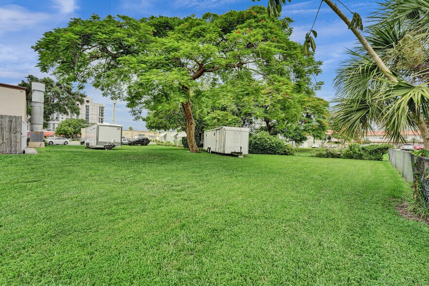 More Photos Of 121 SE 1st Ave, Dania Beach Auto Repair For Sale