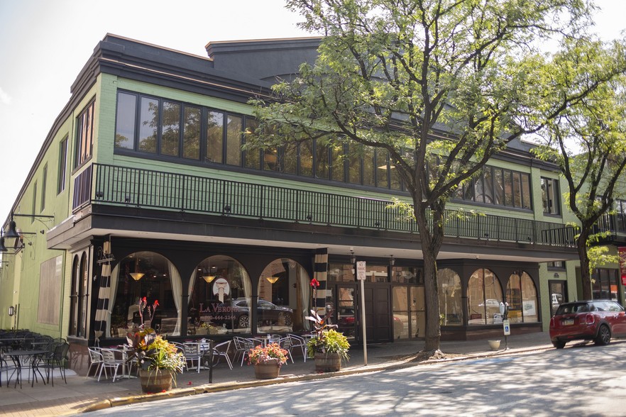 Primary Photo Of 110 E State St, Kennett Square Storefront Retail Office For Lease