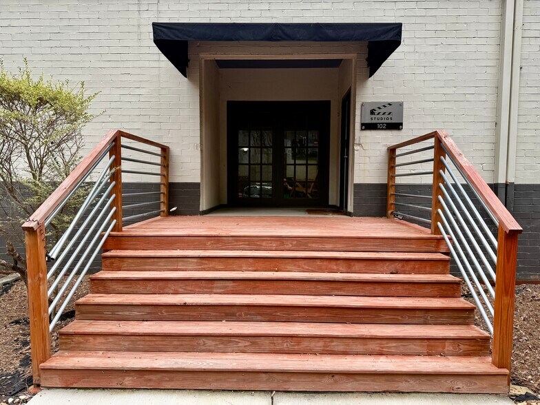 More Photos Of 1095 Zonolite Rd NE, Atlanta Loft Creative Space For Lease