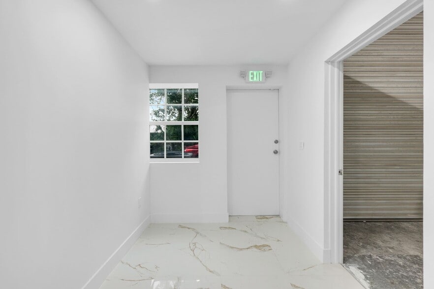 More Photos Of 3435 Enterprise Ave, Naples Warehouse For Sale