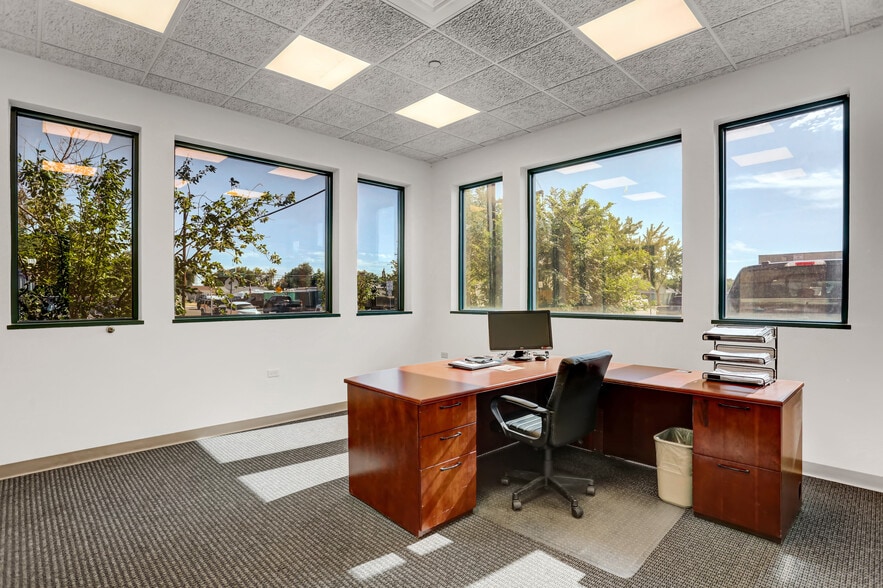 More Photos Of 1900 W Hamilton Pl, Englewood Warehouse For Sale