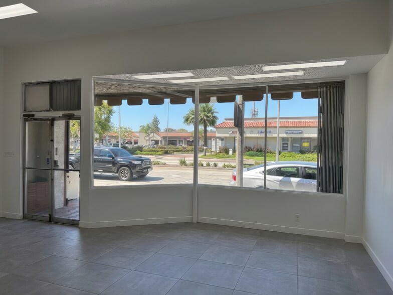 More Photos Of 6320-6322 Atlantic Blvd, Bell Storefront For Lease