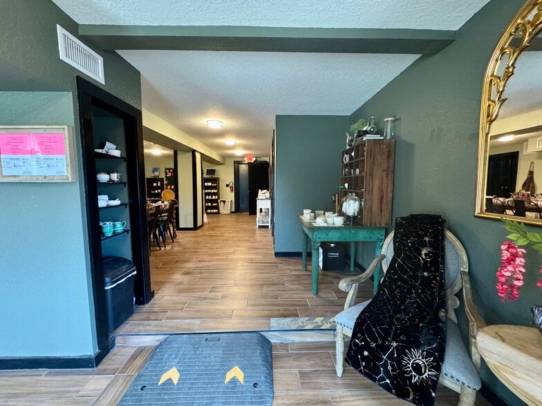 More Photos Of 308 S Ponce de Leon Blvd, Saint Augustine Freestanding For Lease